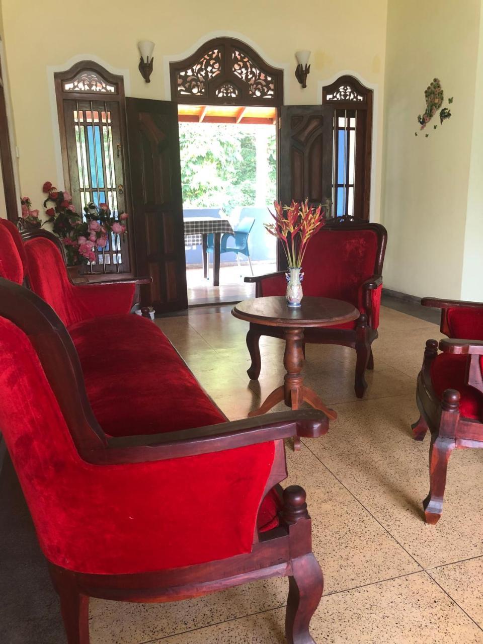 Tiny Royal Palace Unawatuna Εξωτερικό φωτογραφία
